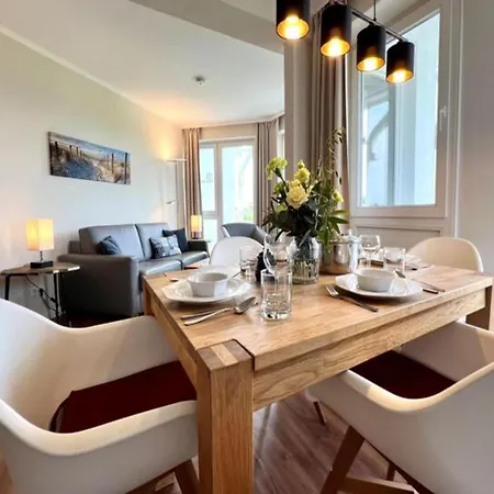 Mit Aufzug Und Balkon Auf Ruegen Apartment