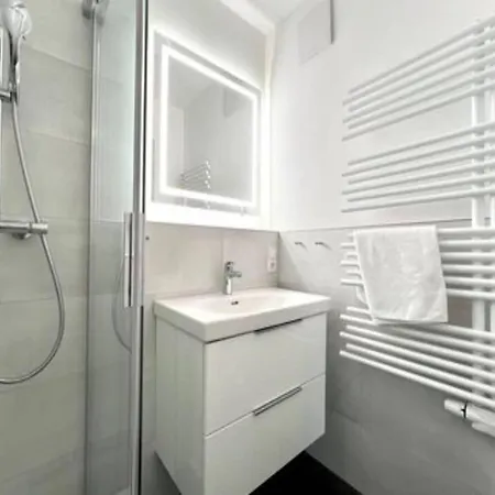 Mit Aufzug Und Balkon Auf Ruegen Apartment Sellin (Rugen)